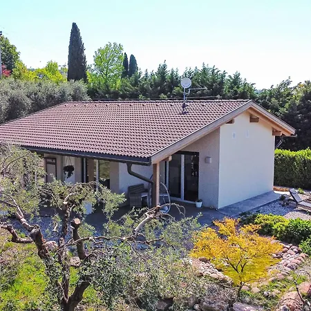 In Einem Spektakulaeren Olivenhain In Einer Ruhig By Interhome Nyaraló Bardolino